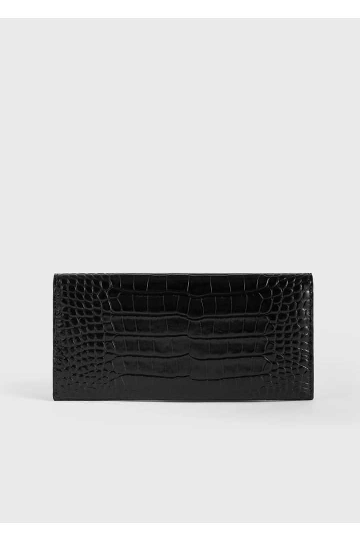 TOTEME 티-락 크로커 엠보스드 월렛 블랙의 블랙컬러 3번쨰 이미지입니다.