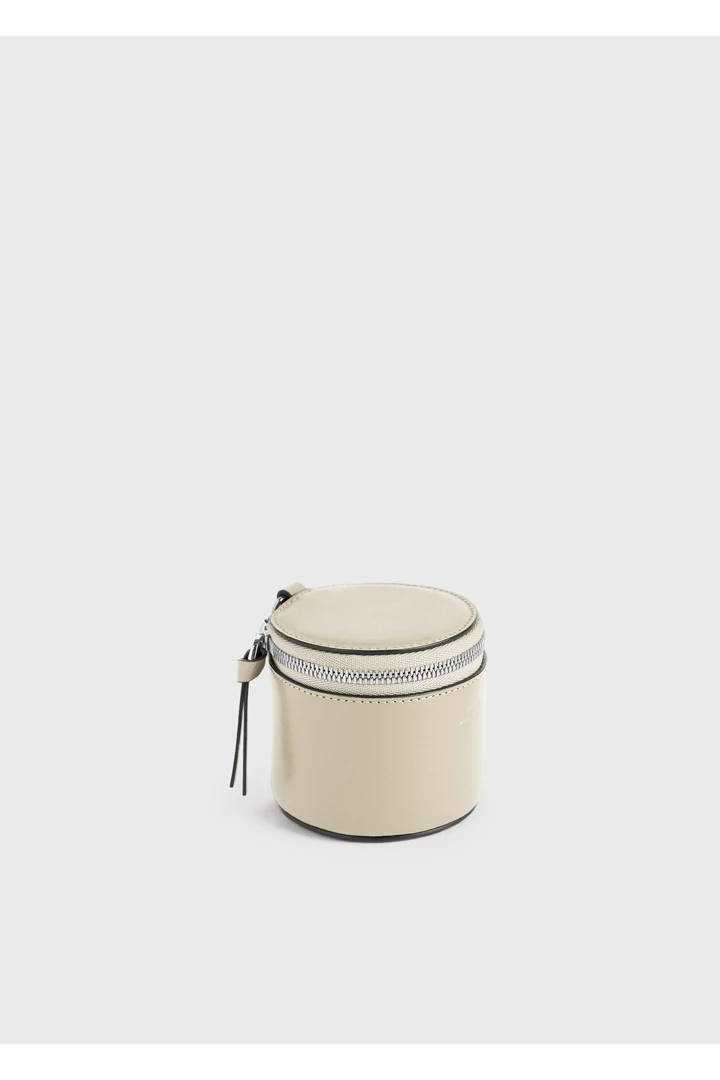 TOTEME 레더 주얼리 박스 폰의 폰컬러 1번쨰 이미지입니다.