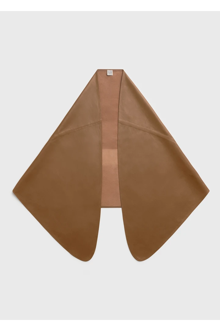 TOTEME default image 2 of 브라운 in 빅 레더 스카프 코퍼