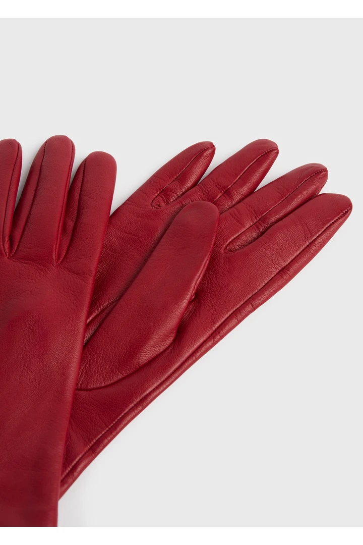TOTEME 레더 글러브스 레드의 레드컬러 2번쨰 이미지입니다.
