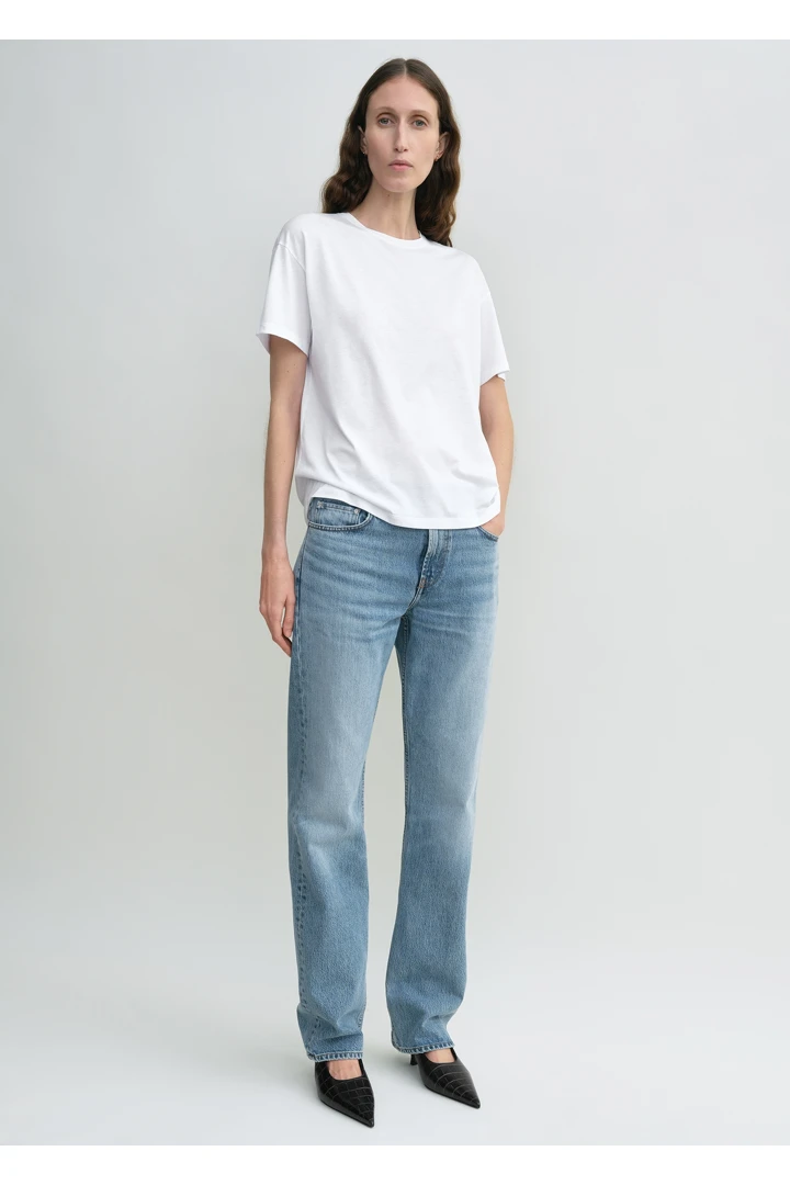 TOTEME 로우 스트레이트 데님 트루 빈티지의 트루 빈티지컬러 0번쨰 이미지입니다.