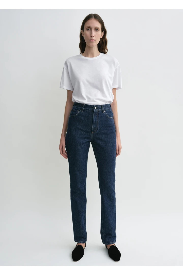 TOTEME 하이 슬림 데님 인디고의 인디고컬러 0번쨰 이미지입니다.