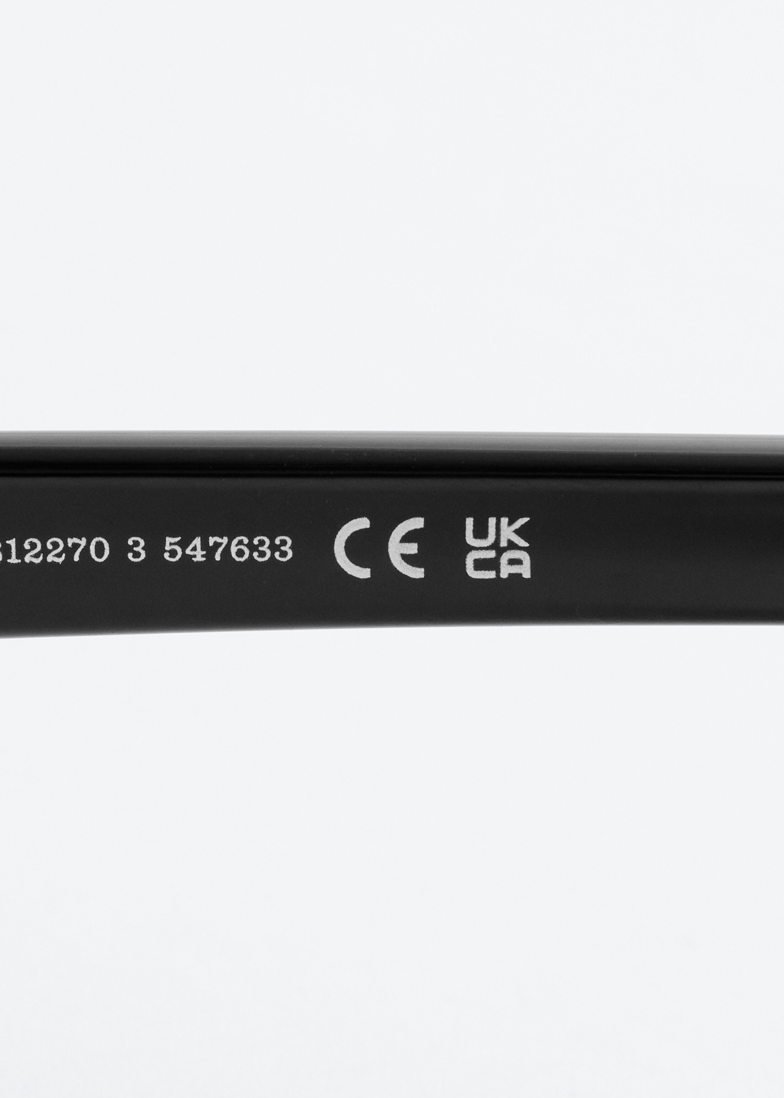 앤아더스토리즈 스퀘어 선글라스의 블랙컬러 Detail입니다.