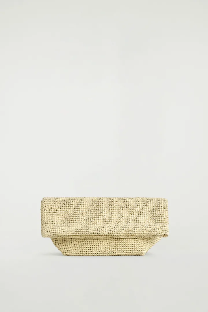 COS default image 2 of 베이지 in 폴디드 클러치 백 - 스트로