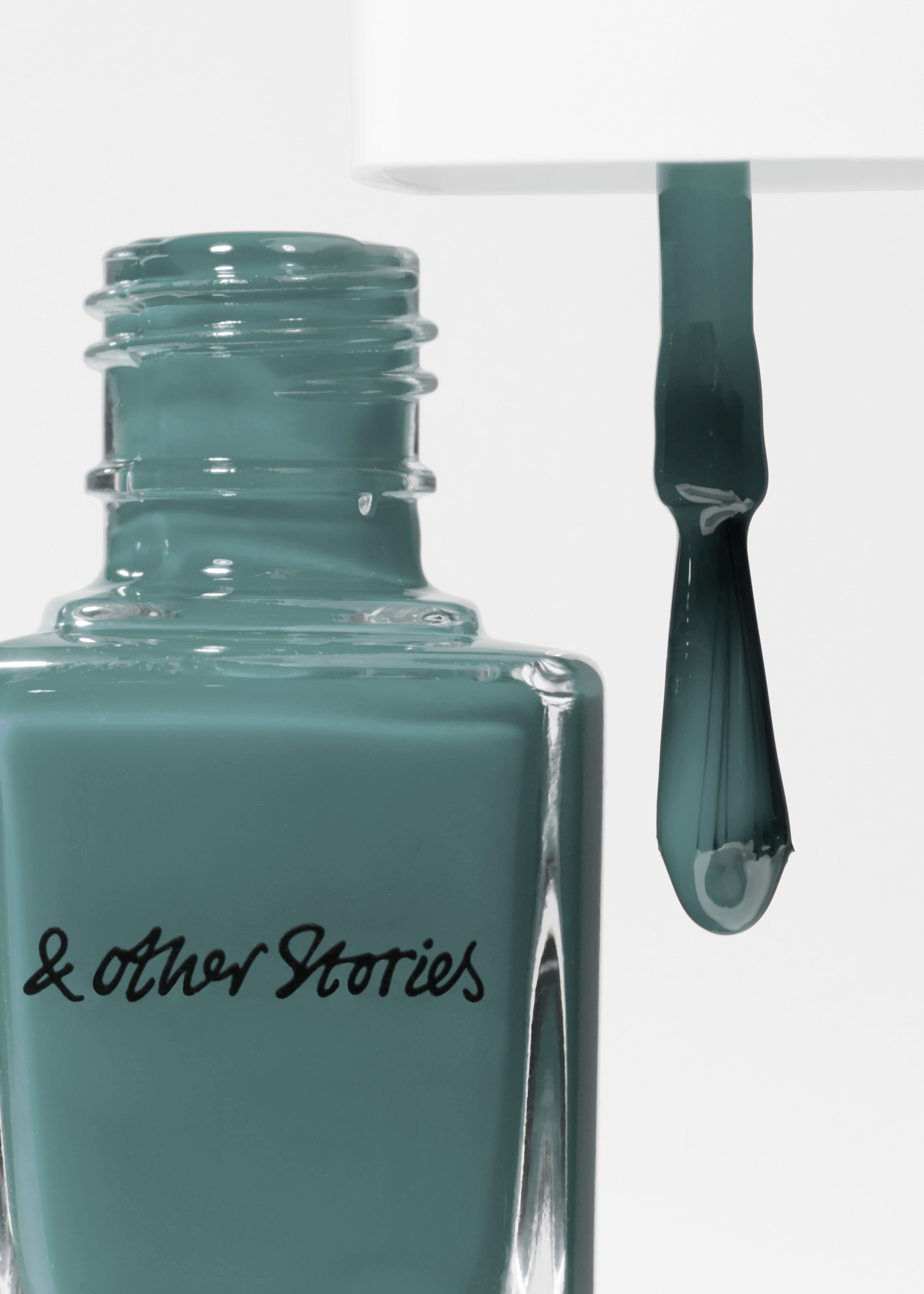 앤아더스토리즈 네일 컬러의 프로즌 모스컬러 Product입니다.