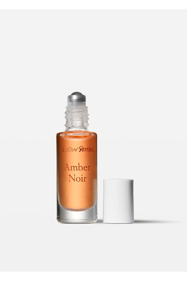 앤아더스토리즈 앰버 누아르 퍼퓸 오일의 앰버 누아르컬러 Product입니다.