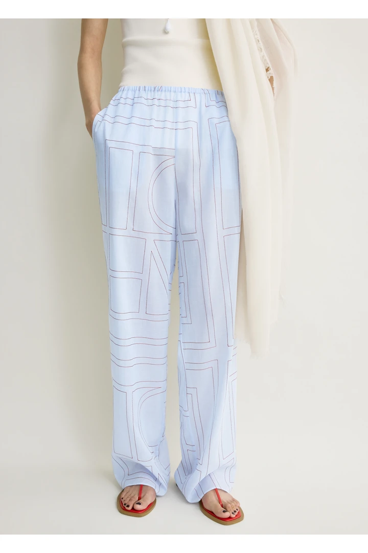 TOTEME 모노그램 코튼 블렌드 파자마 바텀즈 스카이의 스카이컬러 3번쨰 이미지입니다.