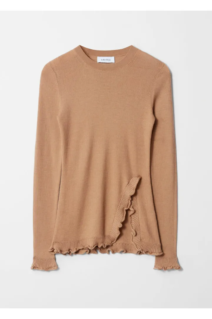 앤아더스토리즈 러플 슬릿 탑의 베이지컬러 Product입니다.