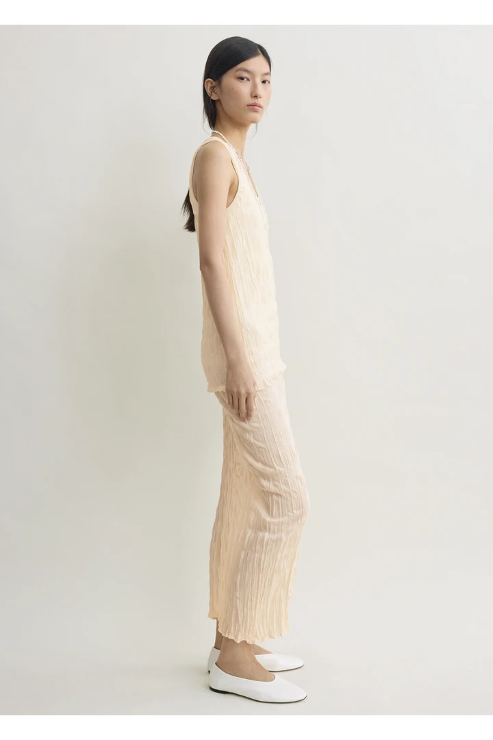 TOTEME 크링클드 니트 탱크탑 페일 에이프리컷의 페일 에이프리컷컬러 1번쨰 이미지입니다.