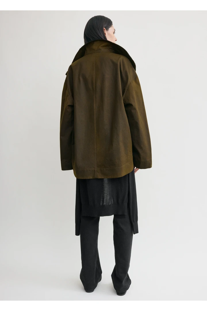 TOTEME 지퍼 컨트리 재킷 바크의 바크컬러 2번쨰 이미지입니다.