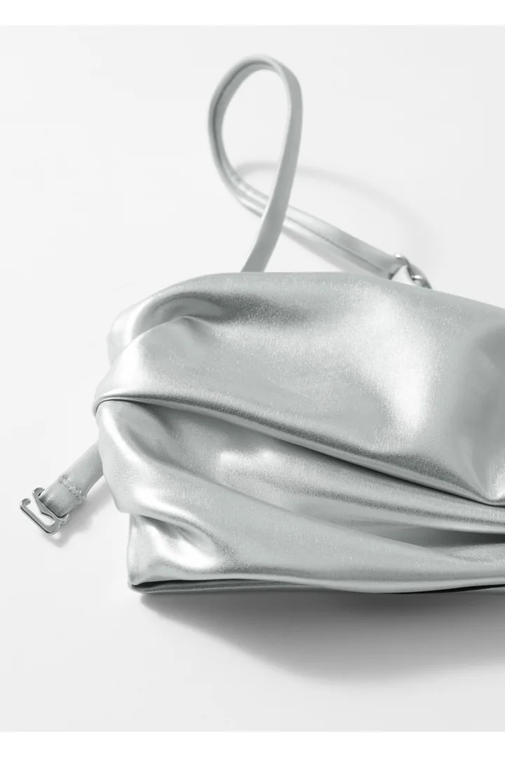 앤아더스토리즈 루시드 비키니 탑의 실버컬러 Detail입니다.