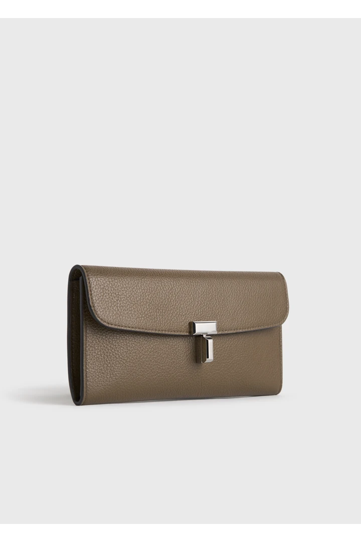 TOTEME 티-락 그레인 레더 월렛 다크 토프의 다크 토프컬러 2번쨰 이미지입니다.