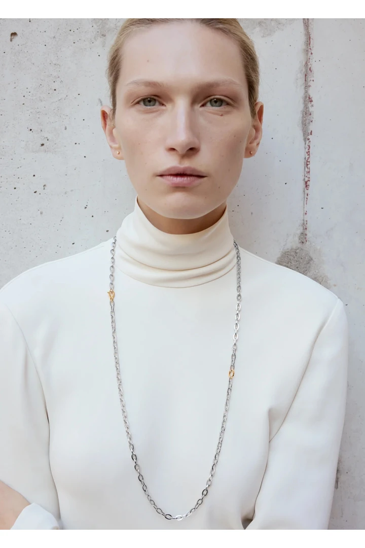 TOTEME 바이컬러 체인 네크리스 실버/골드의 실버/골드컬러 1번쨰 이미지입니다.