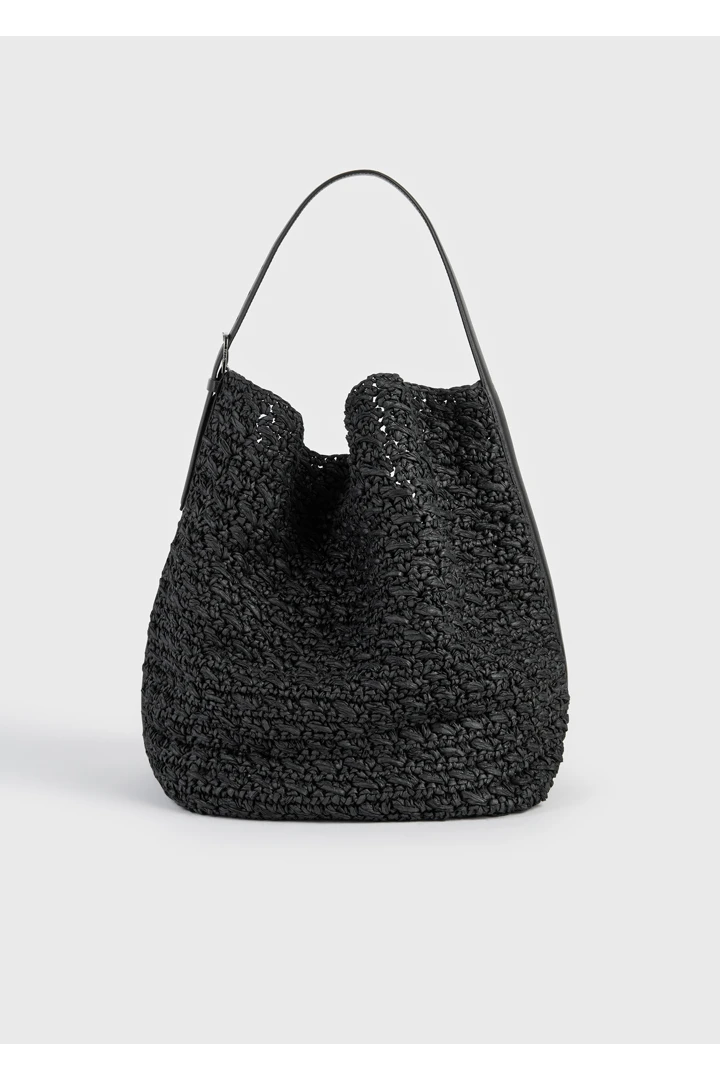 TOTEME 벨티드 페이퍼 토트백 블랙의 블랙컬러 0번쨰 이미지입니다.