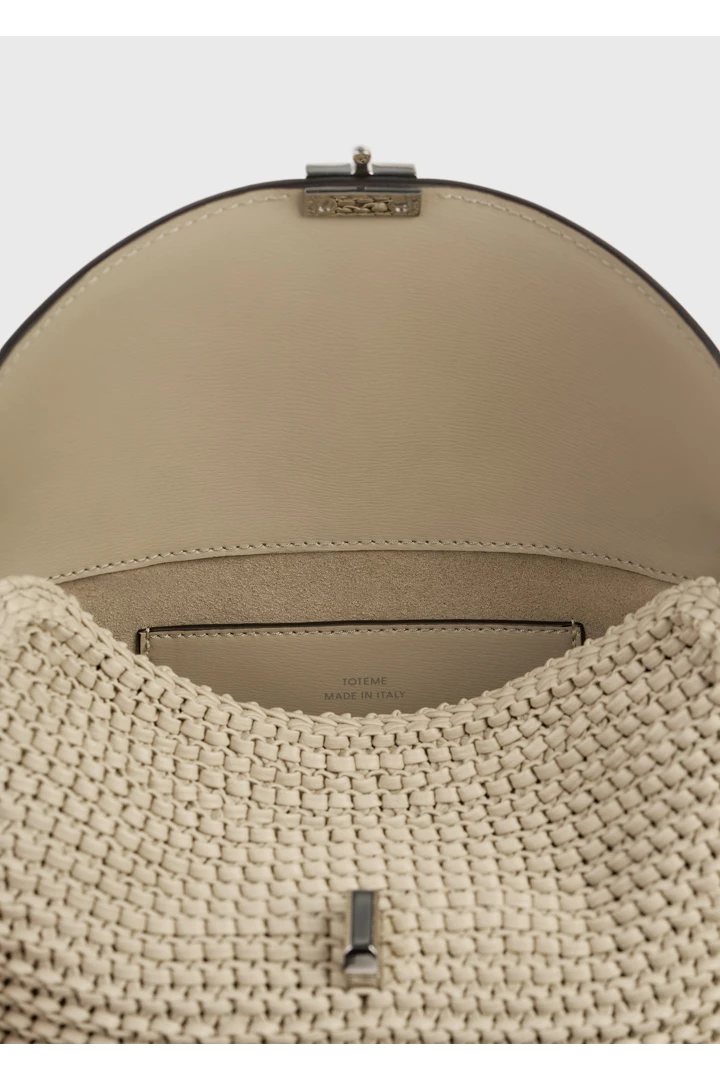 TOTEME 티-락 우븐 레더 클러치 폰의 폰컬러 4번쨰 이미지입니다.