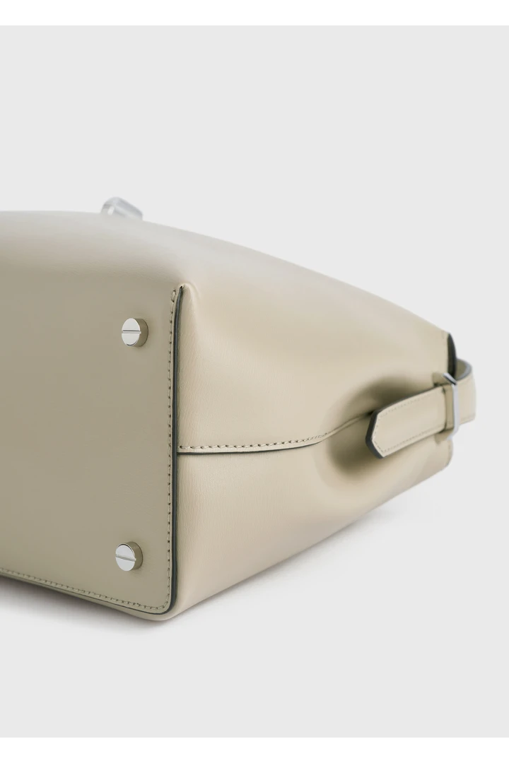 TOTEME 티-락 탑 핸들 폰의 폰컬러 4번쨰 이미지입니다.