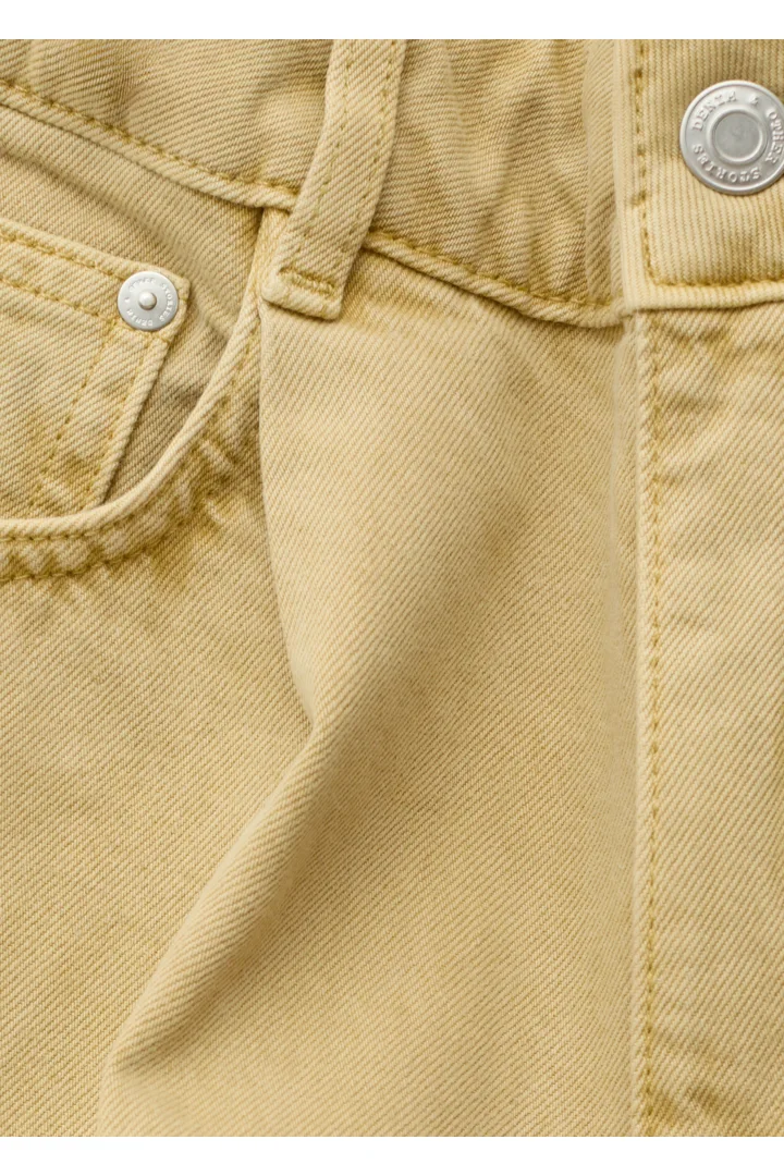 앤아더스토리즈 폴드 디테일 진의 오커 옐로우컬러 Detail입니다.