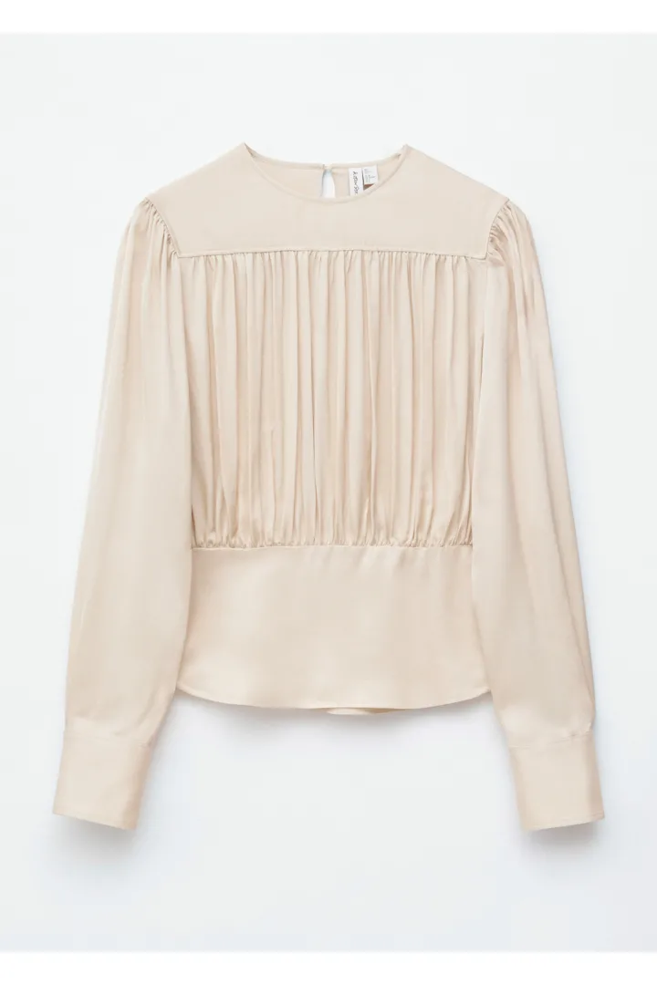 앤아더스토리즈 개더드 블라우스의 베이지컬러 Product입니다.