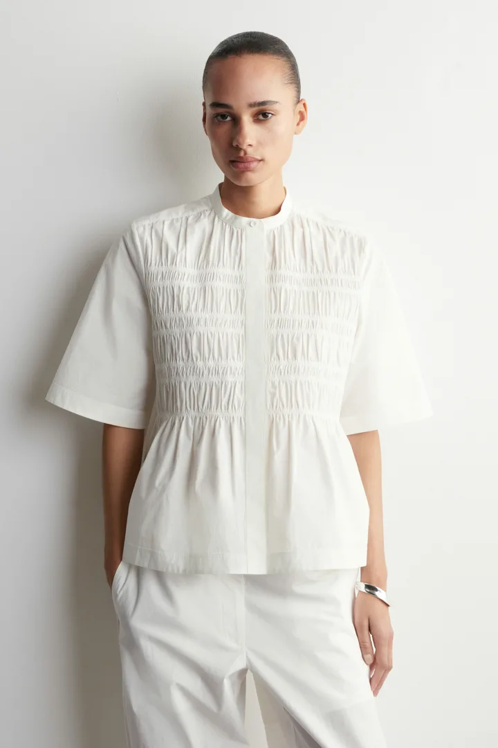 COS default image 28 of 화이트 in 루쉬 코튼 블라우스