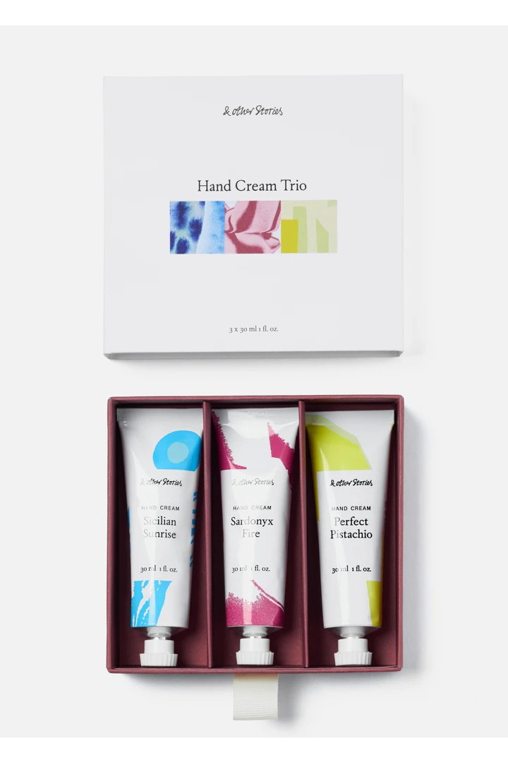 앤아더스토리즈 핸드 크림 트리오 키트의 블루, 레드, 옐로우컬러 Product입니다.