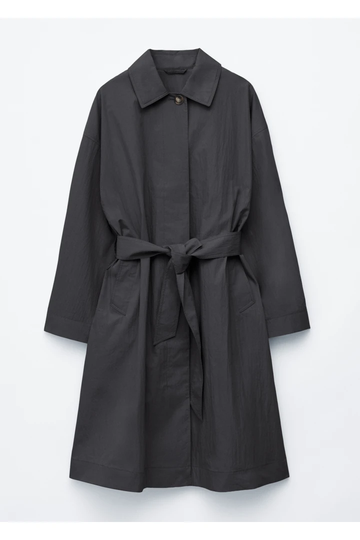 앤아더스토리즈 벨티드 카 코트의 블랙컬러 Product입니다.