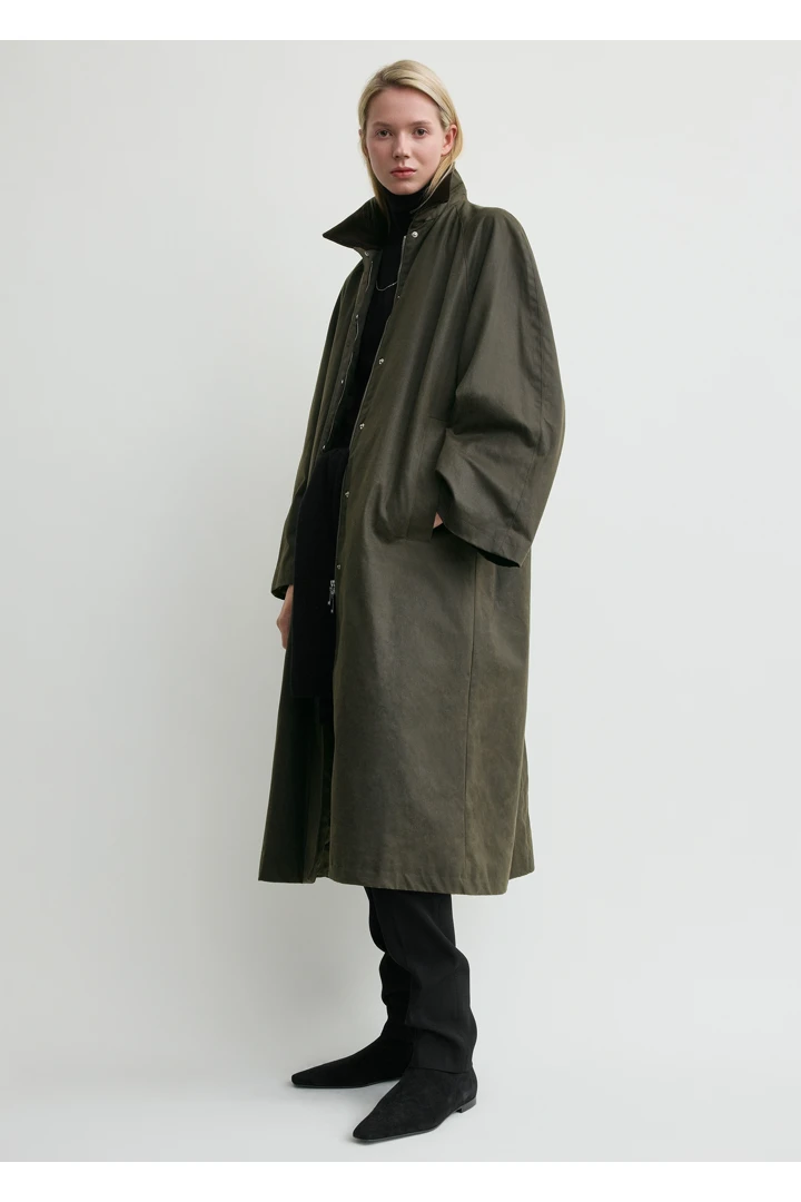 TOTEME 컨트리 코트 포레스트의 포레스트컬러 1번쨰 이미지입니다.