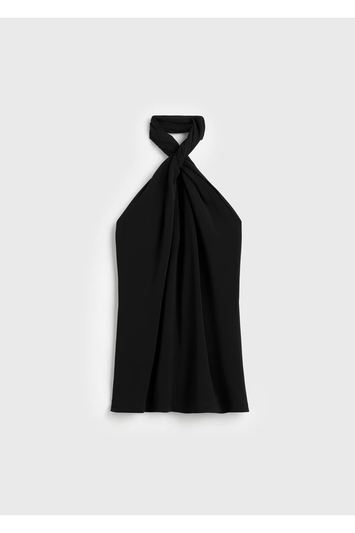 TOTEME 트위스트 저지 홀터탑 블랙의 블랙컬러 4번쨰 이미지입니다.