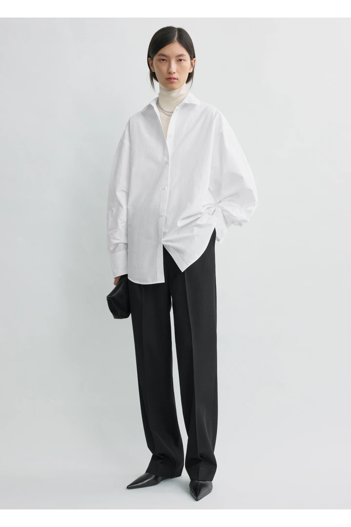 TOTEME default image 3 of 화이트 in 오버사이즈 스트라이프 셔츠 화이트