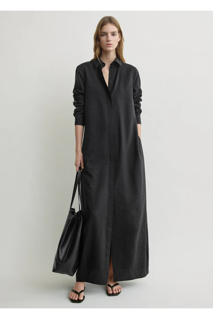 TOTEME default image 19 of 블랙 in 패러슈트 셔츠 드레스 블랙