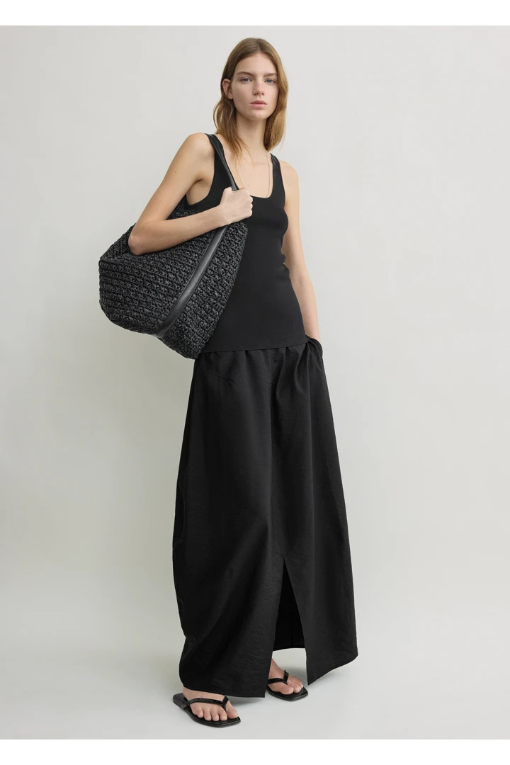 TOTEME default image 8 of 블랙 in 패러슈트 스커트 블랙