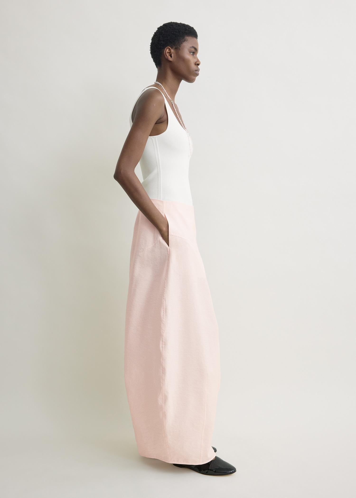 TOTEME 패러슈트 스커트 블룸의 블룸컬러 1번쨰 이미지입니다.