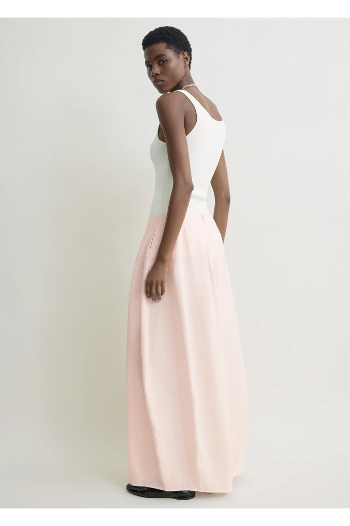 TOTEME 패러슈트 스커트 블룸의 블룸컬러 2번쨰 이미지입니다.