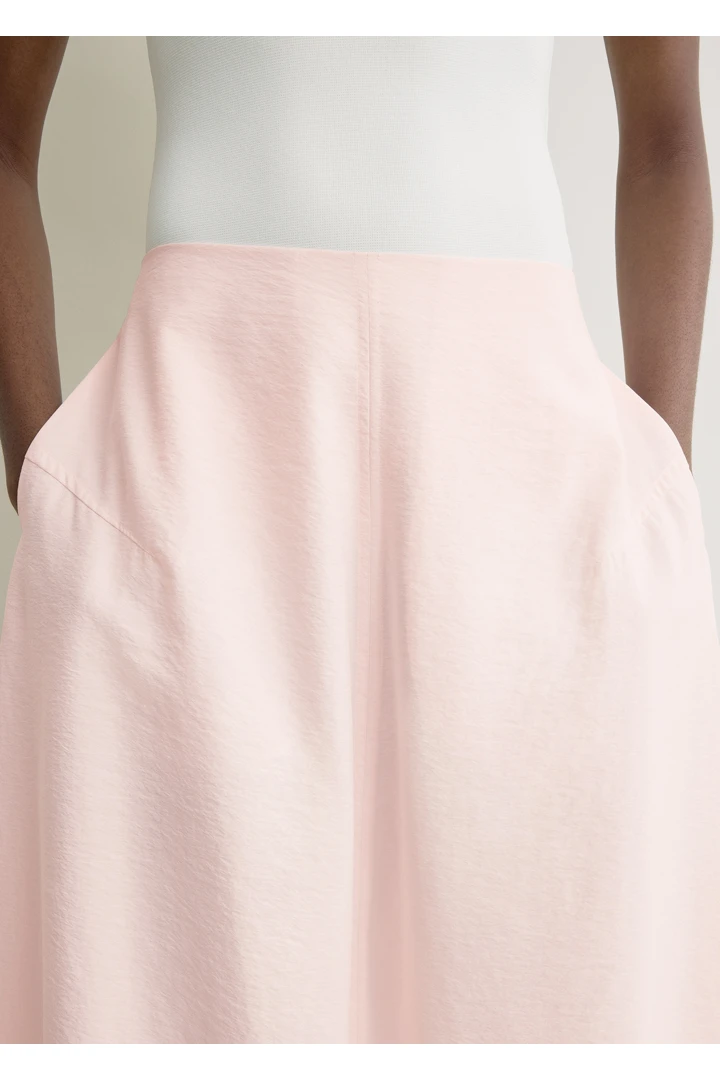 TOTEME 패러슈트 스커트 블룸의 블룸컬러 4번쨰 이미지입니다.