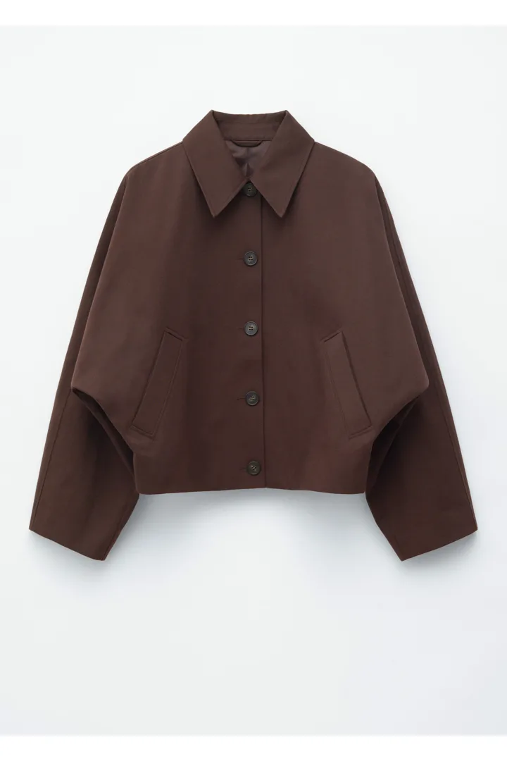 앤아더스토리즈 박시 코튼 자켓의 다크 브라운컬러 Product입니다.