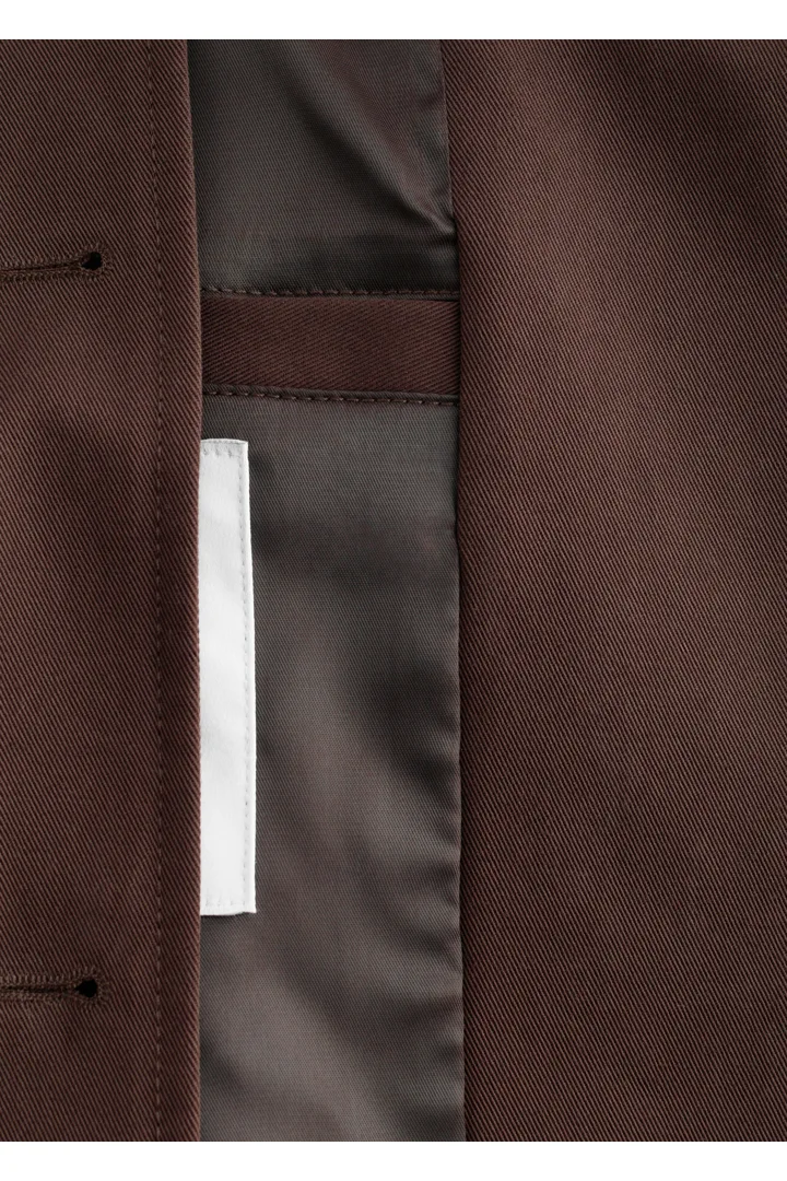앤아더스토리즈 박시 코튼 자켓의 다크 브라운컬러 Detail입니다.