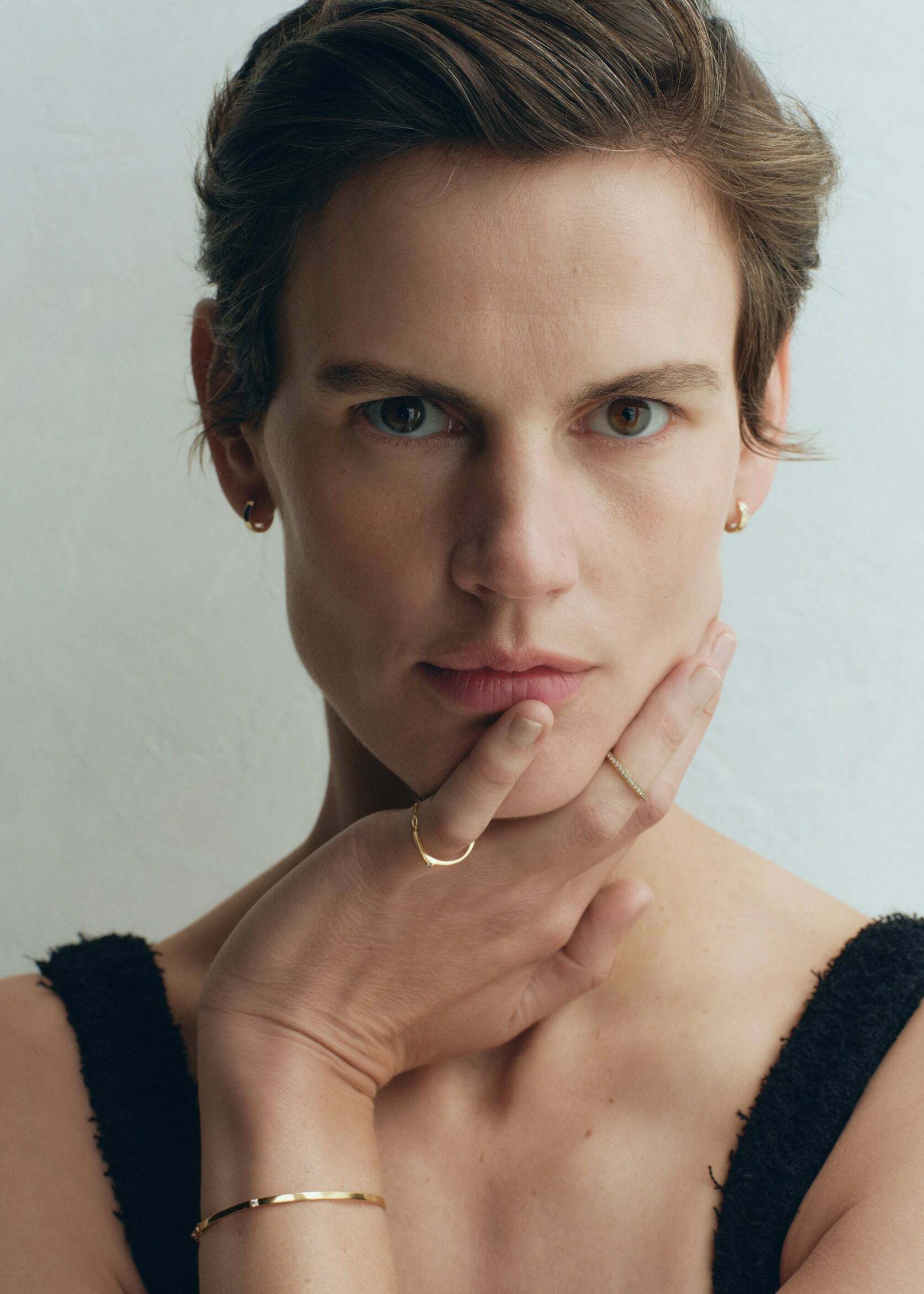 TOTEME 다이아몬드 체인 링 18KT 골드의 골드컬러 1번쨰 이미지입니다.