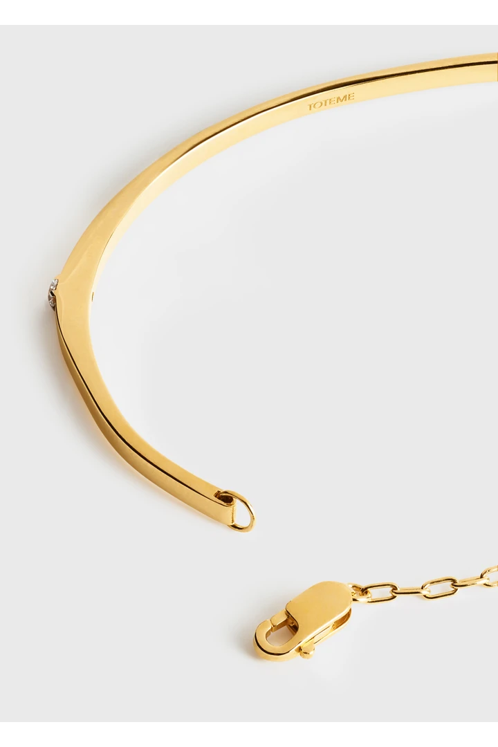 TOTEME 다이아몬드 체인 브레이슬릿 18KT 골드의 골드컬러 4번쨰 이미지입니다.