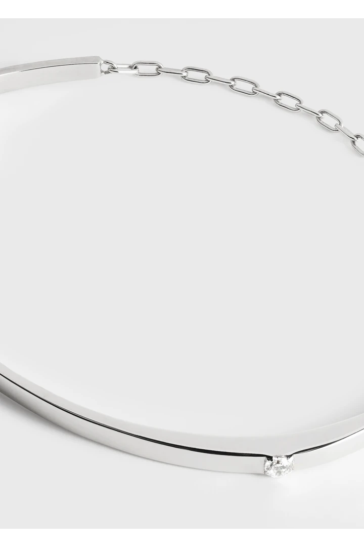 TOTEME 다이아몬드 체인 브레이슬릿 18KT 화이트 골드의 화이트 골드컬러 3번쨰 이미지입니다.
