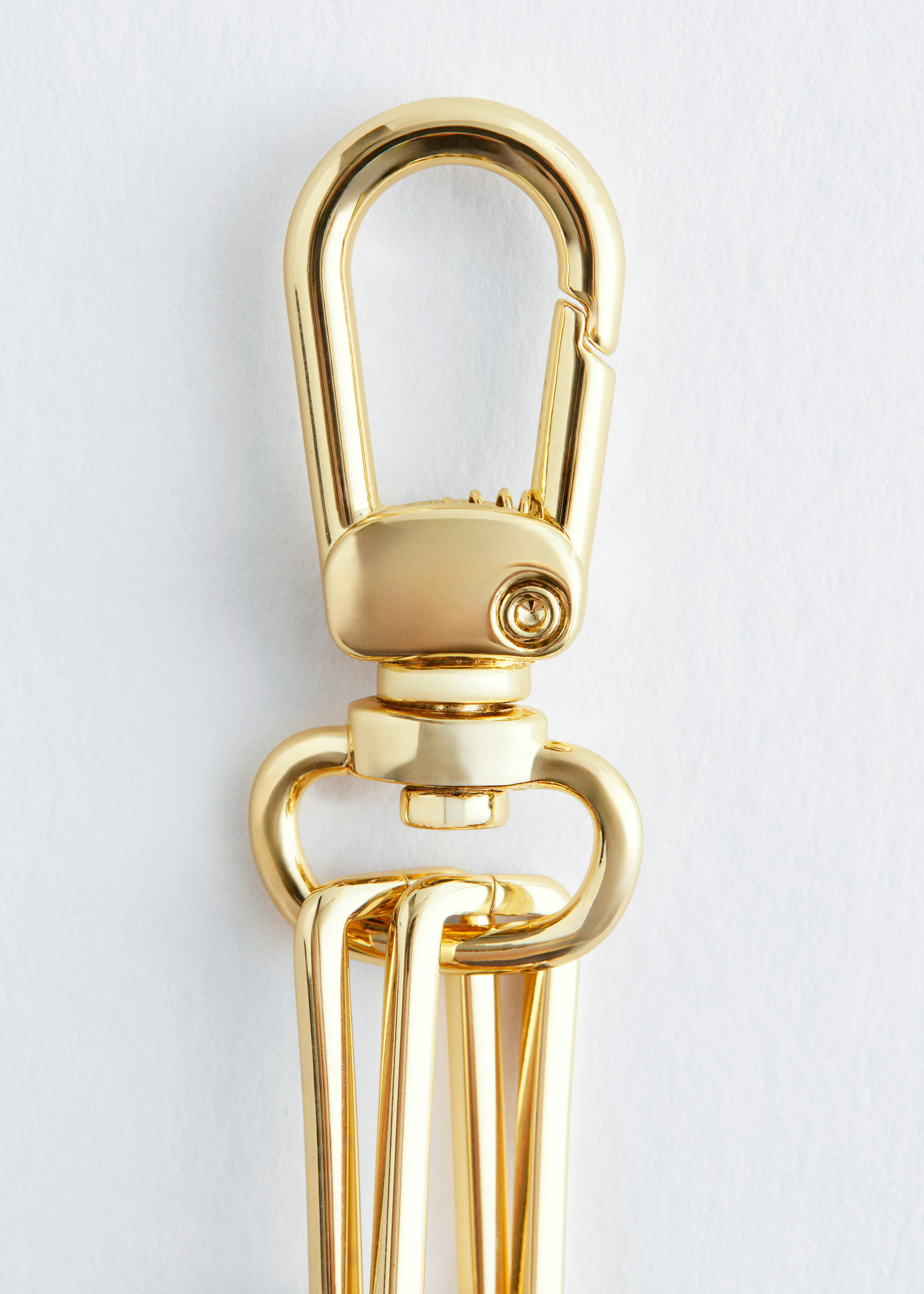 앤아더스토리즈 청키 체인 링크 네크리스의 골드컬러 Detail입니다.