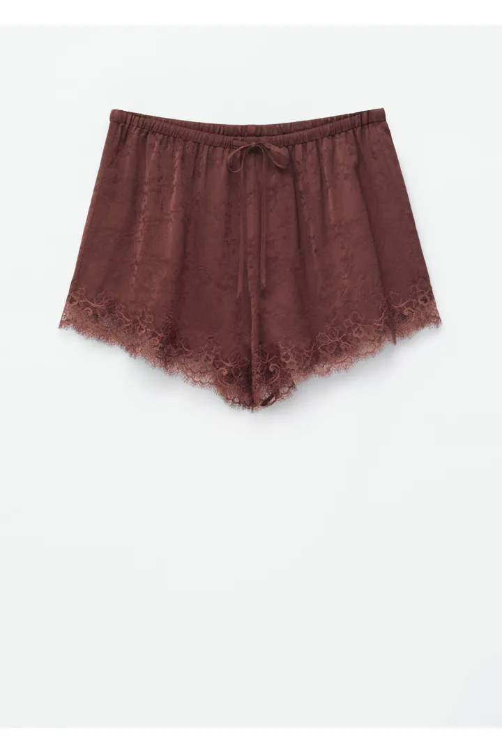 앤아더스토리즈 레이스 패널 자카드 미니 쇼츠의 다크 브라운컬러 Product입니다.