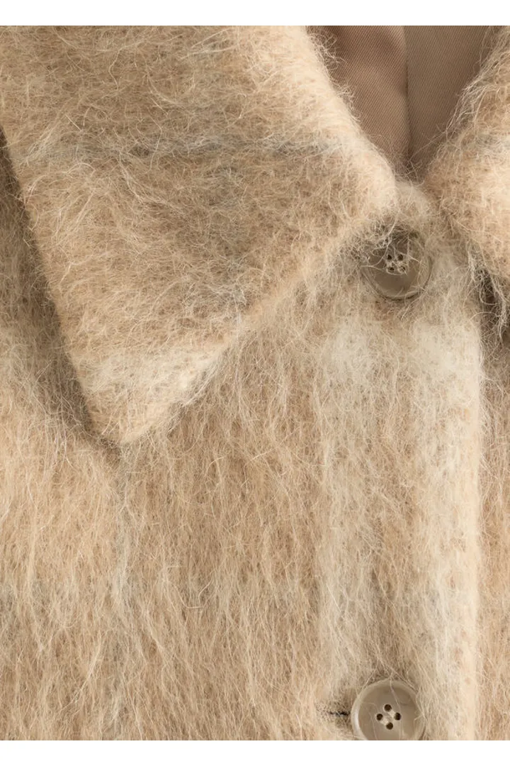 앤아더스토리즈 울 셔츠 자켓의 체크 베이지컬러 Detail입니다.