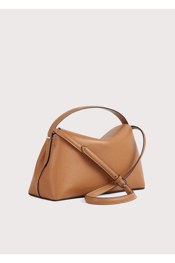 TOTEME 티-락 탑 핸들 탄 그레인의 탄 그레인컬러 7번쨰 이미지입니다.