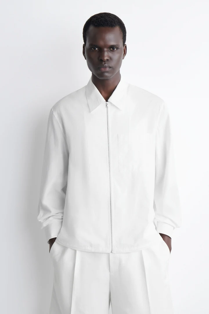 COS default image 0 of 초크 in 코튼 포플린 집업 셔츠