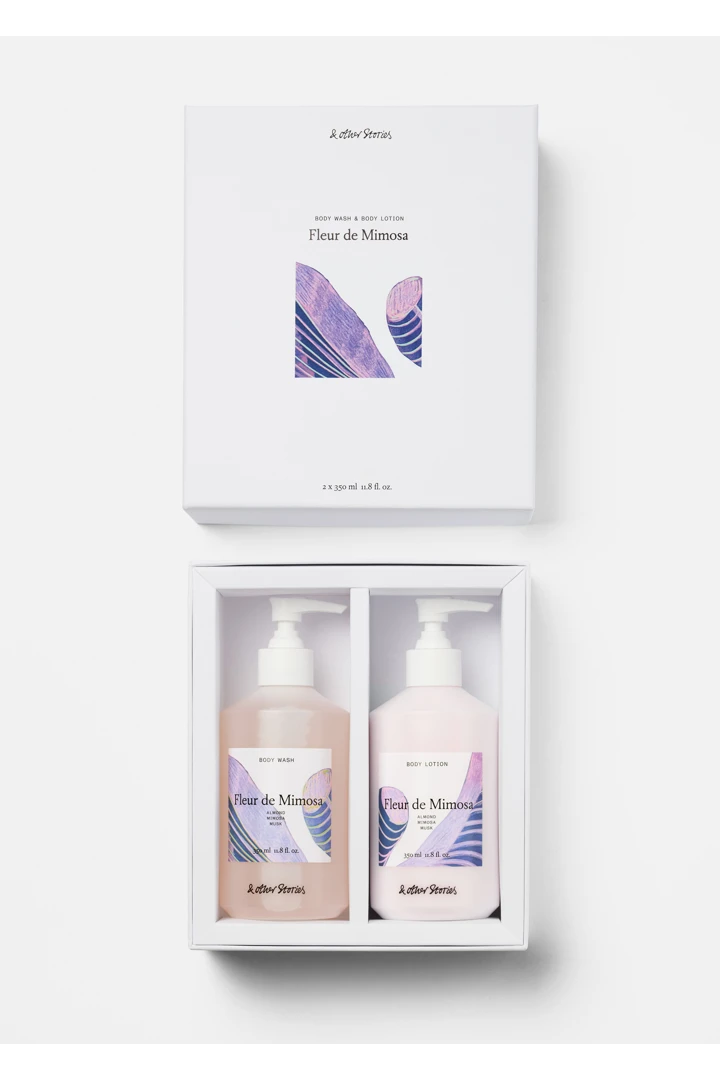 앤아더스토리즈 플뢰르 드 미모사 바디 워시 & 바디 로션 키트의 플뢰르 드 미모사컬러 Product입니다.