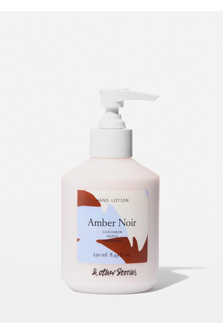 앤아더스토리즈 앰버 누아르 핸드 로션의 앰버 누아르컬러 Product입니다.