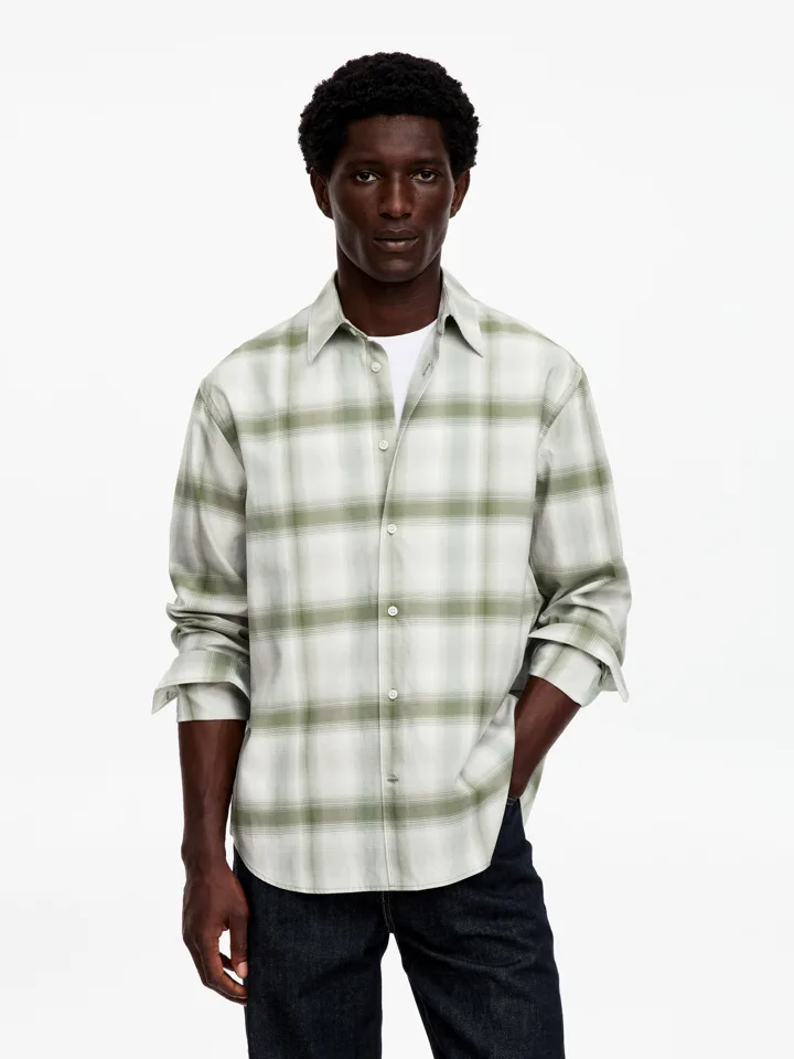 ARKET default image 4 of White in 릴랙스드 라이오셀 코튼 셔츠