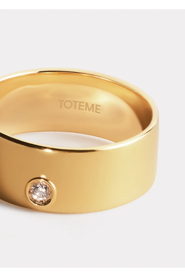 TOTEME 시가 다이아몬드 미디 링 18KT 골드의 골드컬러 2번쨰 이미지입니다.