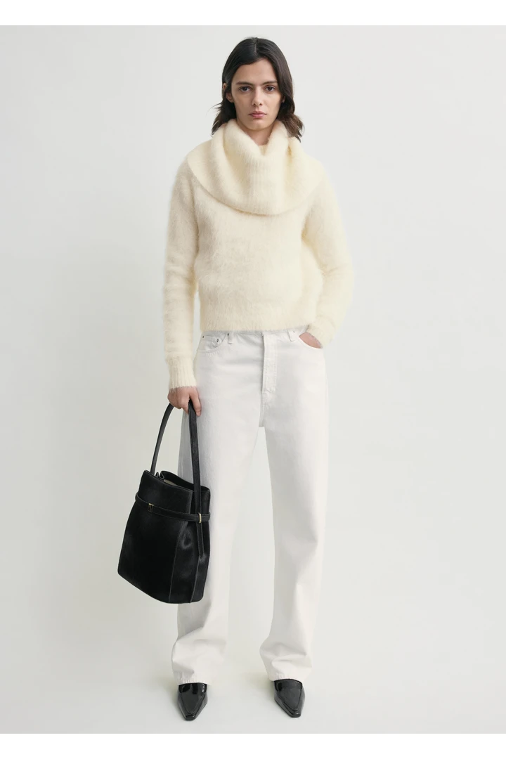 TOTEME default image 24 of 크림 in 퍼널 알파카 블렌드 니트 밀크