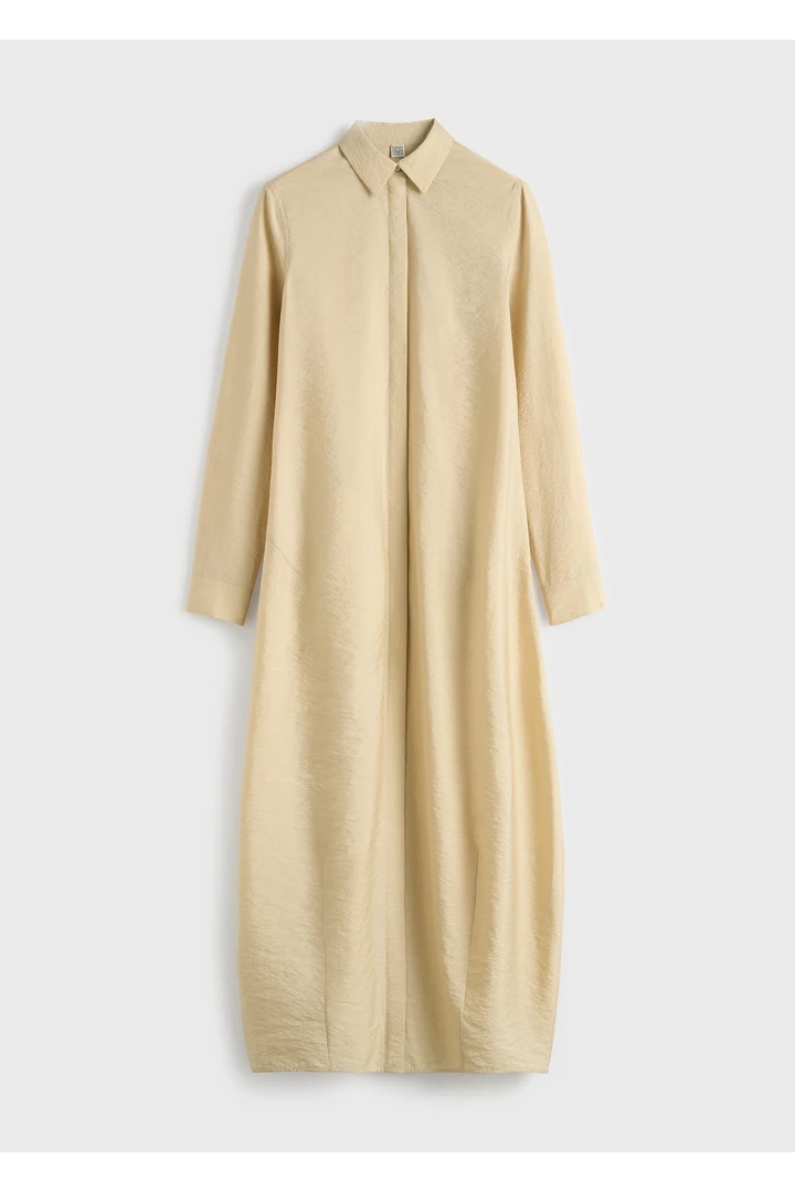 TOTEME 패러슈트 셔츠 드레스 스톤의 스톤컬러 4번쨰 이미지입니다.