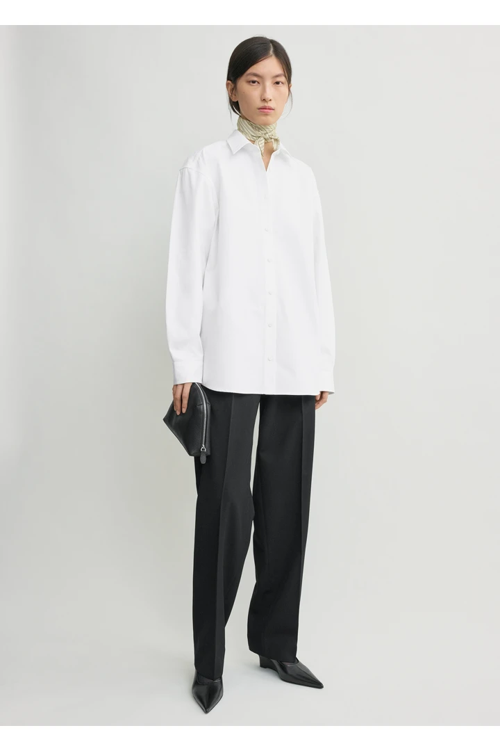 TOTEME default image 9 of 화이트 in 클래식 포플린 셔츠 화이트